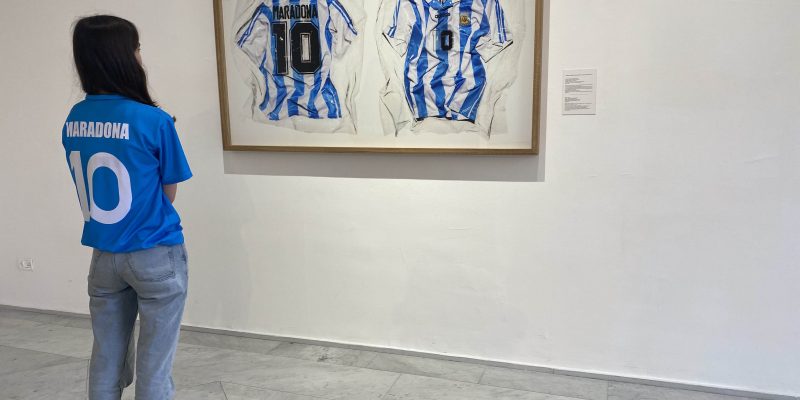 WITNESS: Marco CRAIG porta in mostra al PAN i cimeli sportivi